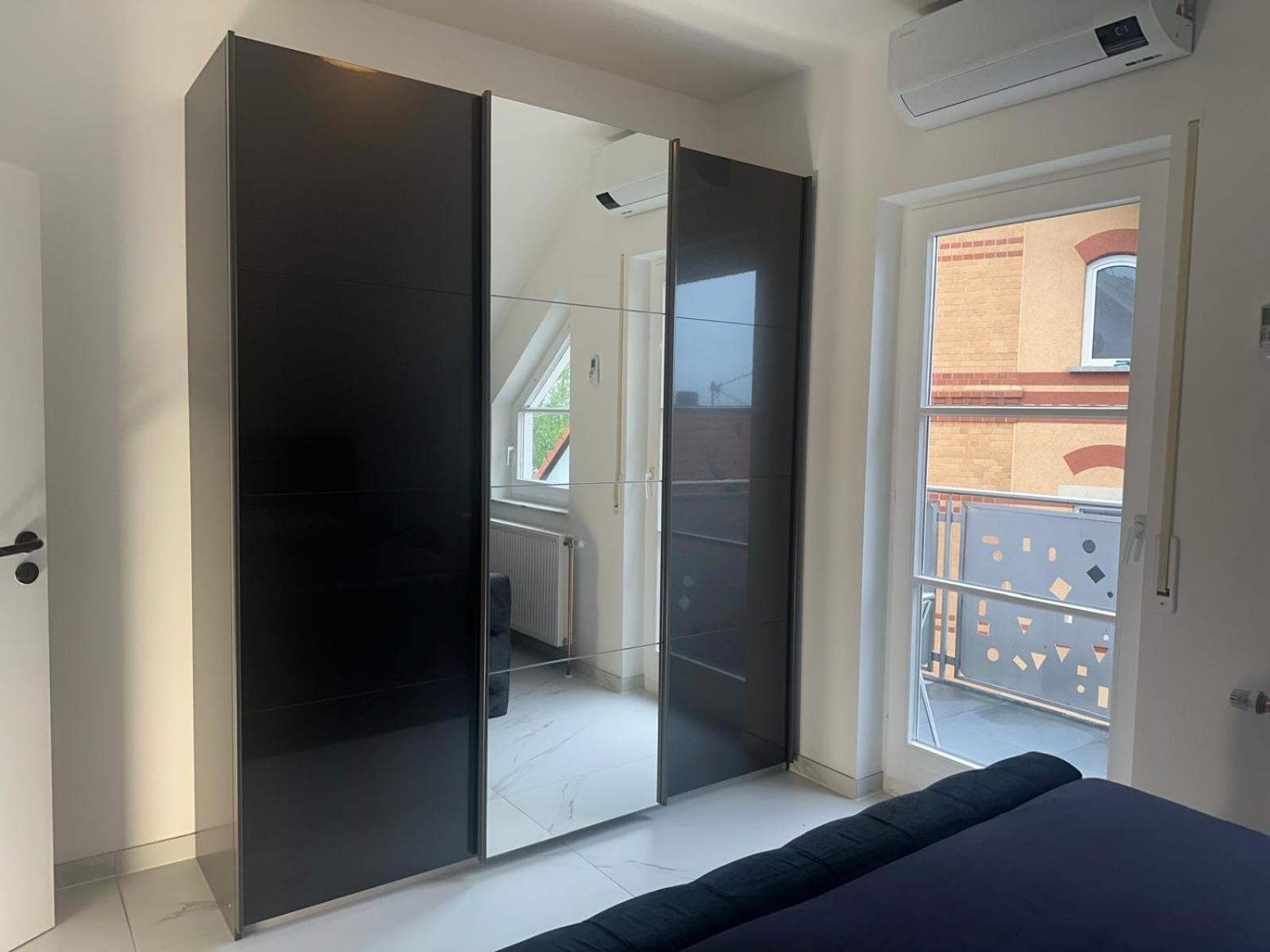 Flexible, Schoene Und Gut Aussehende Feriensuite 罗伊特林根 外观 照片